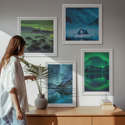 Set de 4 cuadros para salón Paisaje invernal con aurora boreal