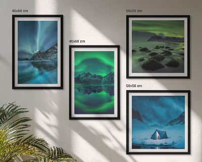 Set de 4 cuadros para salón Paisaje invernal con aurora boreal