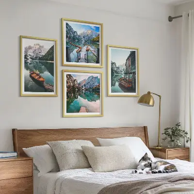 Set de cuadros modernos para salón con paisajes de lago, montañas, barcos y cabaña