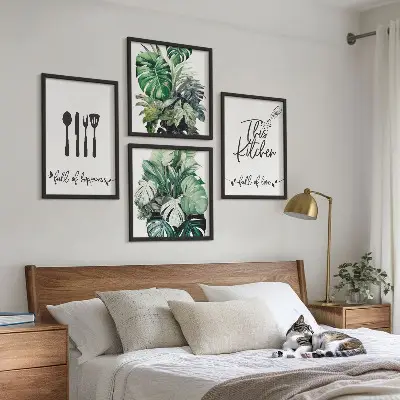 Set de cuadros modernos para salón con diseños de hojas y utensilios de cocina