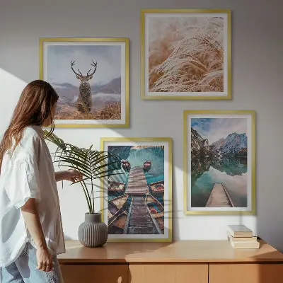 Set de 4 cuadros para salón con paisajes de lago, barcos, ciervos y montañas