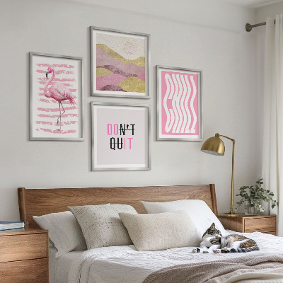 Galería de pared Paisaje montañoso en tonos pastel con flamencos rosas