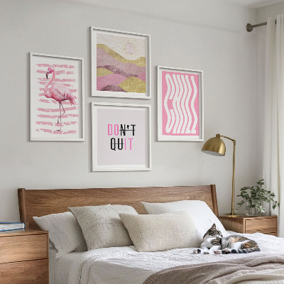 Galería de pared Paisaje montañoso en tonos pastel con flamencos rosas