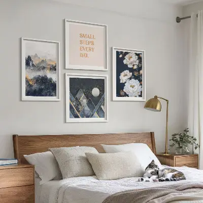 Set de 4 cuadros para salón con diseño de inspiración abstracta de montañas y flores
