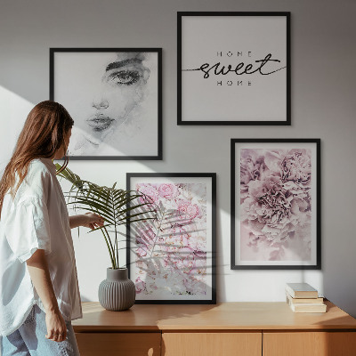 Set de cuadros modernos para salón Retrato de una mujer con peonías para el hogar.