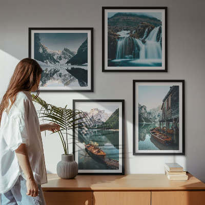 Set de 4 cuadros para salón Reflejo de barcos en lagos de montaña