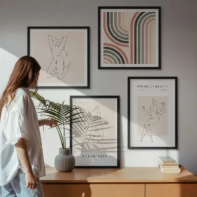 Set de 4 cuadros de siluetas femeninas para decoración de salón