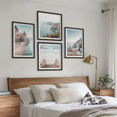 Set de cuadros modernos para salón con vistas de playa en tonos pastel de verano