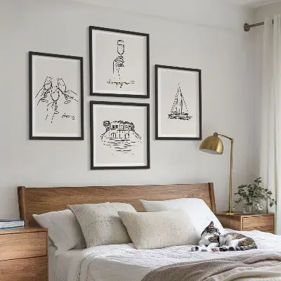 Set de cuadros modernos para salón diseño de casa sobre el agua con brindis y velero