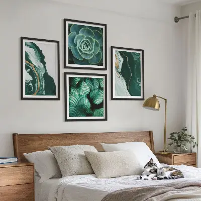 Galería de pared con patrones abstractos de hojas suculentas