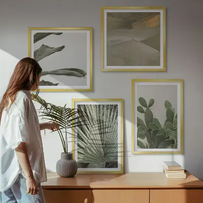 Set de 4 cuadros para salón con hojas de plantas tropicales en tonos pastel