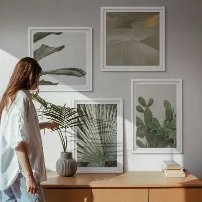 Set de 4 cuadros para salón con hojas de plantas tropicales en tonos pastel