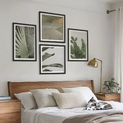 Set de 4 cuadros para salón con hojas de plantas tropicales en tonos pastel