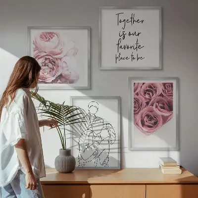Set de 4 cuadros para salón con diseño de ramos de rosas dibujados a mano