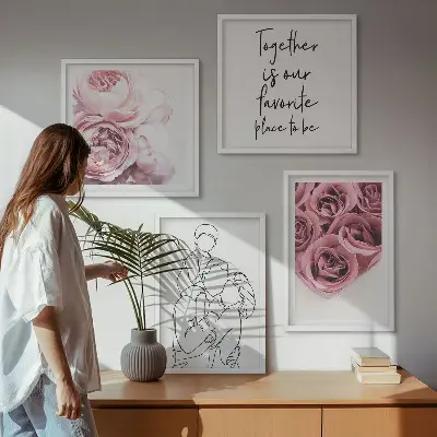 Set de 4 cuadros para salón con diseño de ramos de rosas dibujados a mano