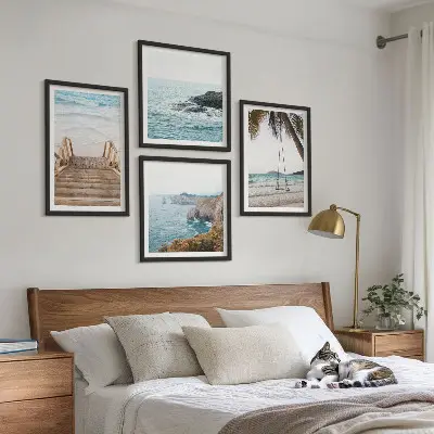 Galería de pared con escaleras, playa, vista al mar y columpio