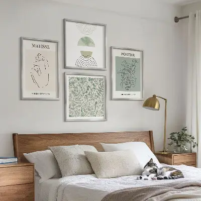 Set de 4 cuadros para salón con diseño minimalista de líneas y motivos vegetales