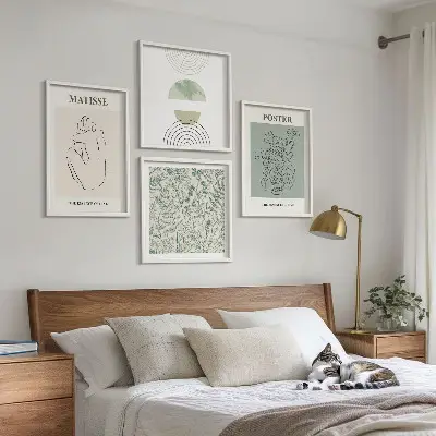Set de 4 cuadros para salón con diseño minimalista de líneas y motivos vegetales