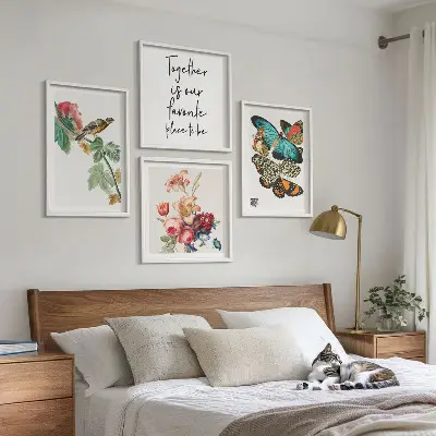 Set de 4 cuadros decorativos para salón con diseño de flores, mariposas y pájaros en tonos pastel