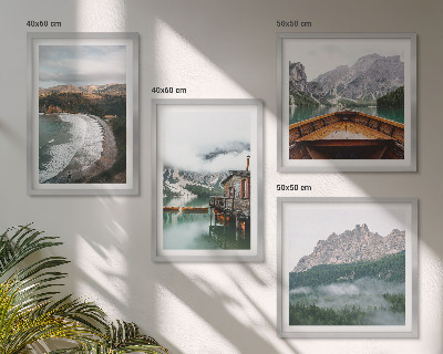 Galería de pared Casa flotante de madera en playas de montaña