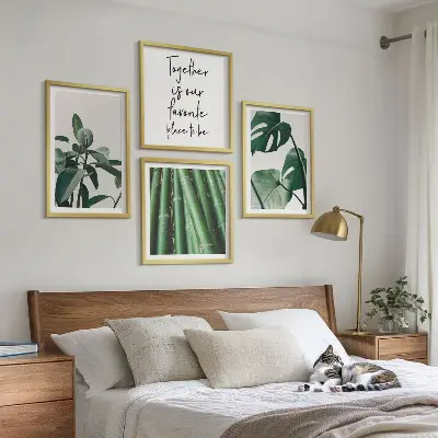 Galería de pared con hojas de planta de bambú