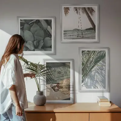 Set de cuadros modernos para salón con diseño de plantas tropicales