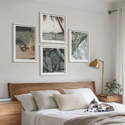 Set de cuadros modernos para salón con diseño de plantas tropicales