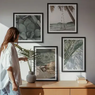 Set de cuadros modernos para salón con diseño de plantas tropicales