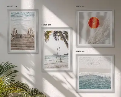 Set de 4 cuadros para salón con diseño de escaleras de madera en la playa