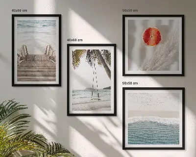 Set de 4 cuadros para salón con diseño de escaleras de madera en la playa