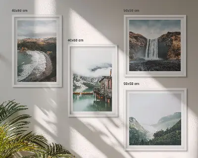 Galería de pared paisaje con montañas nubes y agua