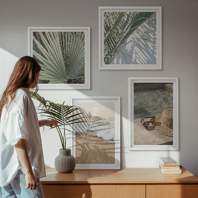 Set de cuadros modernos para salón Sombrero de playa para el agua y gafas de sol
