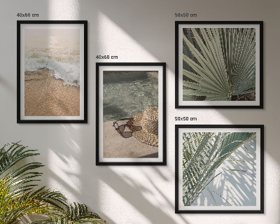 Set de cuadros modernos para salón Sombrero de playa para el agua y gafas de sol