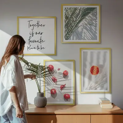 Galería de pared diseño con inscripción navideña sobre hoja de palma