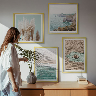 Galería de pared Sombrero de hierba con olas de playa