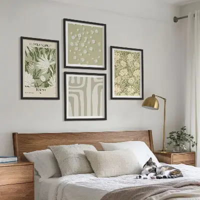 Set de cuadros modernos para salón con composiciones bohemias de plantas en tonos pastel