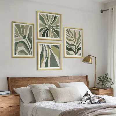 Galería de pared hojas pintadas en tono verde