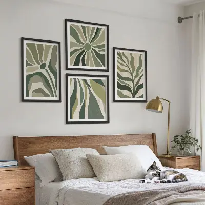 Galería de pared hojas pintadas en tono verde