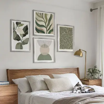 Set de cuadros modernos para salón con motivos de hojas y formas geométricas abstractas