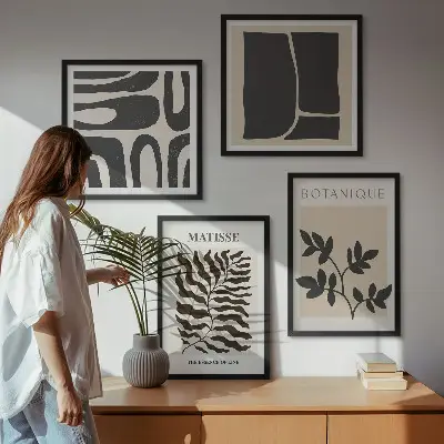Galería de pared con pósteres minimalistas de plantas