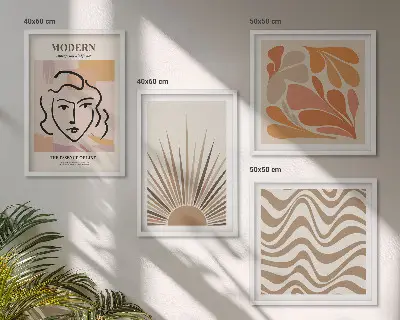 Set de 4 cuadros decorativos para salón con diseño de formas y soles estilo boho pastel
