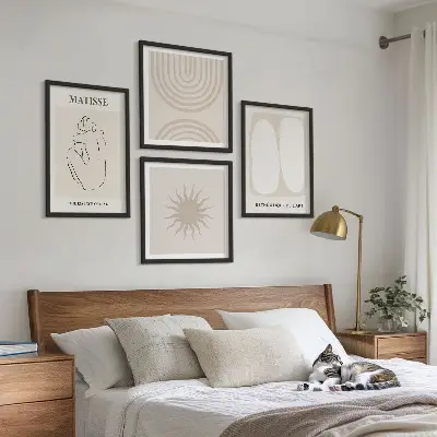 Galería de pared con líneas minimalistas y elegantes
