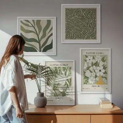Galería de pared con decoraciones bohemias de estampados de plantas