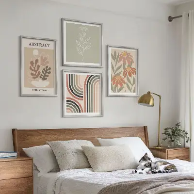 Galería de pared de plantas abstractas en tonos pastel