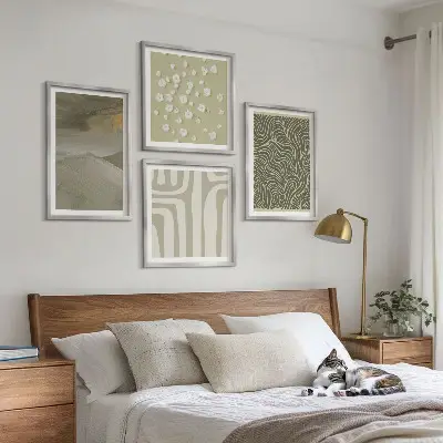 Galería de pared con estampados abstractos bohemios