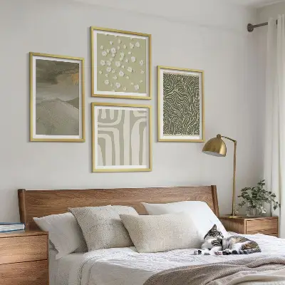 Galería de pared con estampados abstractos bohemios