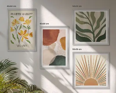 Galería de pared con motivos florales abstractos