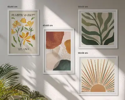 Galería de pared con motivos florales abstractos