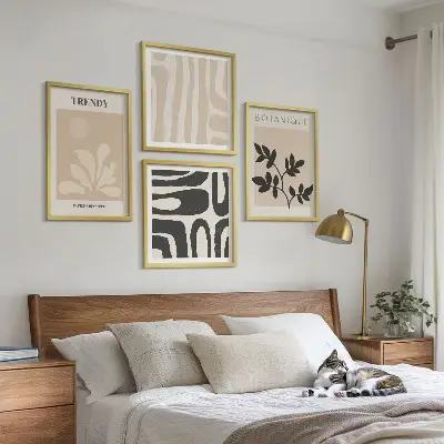 Set de cuadros modernos para salón con elegantes estampados de plantas en beige y negro