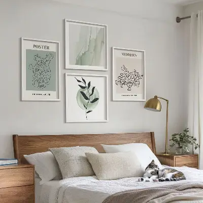 Set de 4 cuadros decorativos para salón con diseño de flores en un jarrón moderno